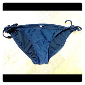 Black bikini bottom
